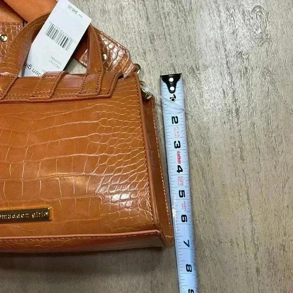 Madden Girl purse, NWT, tan. - Picture 5 of 6